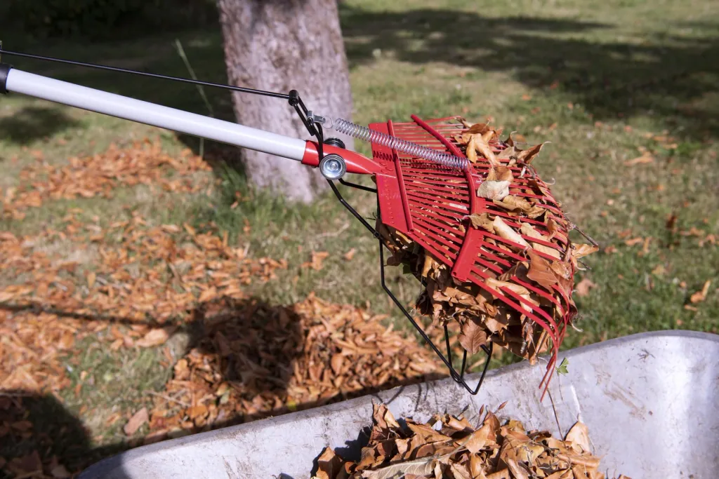Universal rake with grapple, 25 tines, telescopic