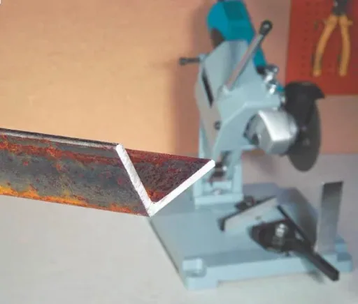 Cutting stand for one-hand angle grinders