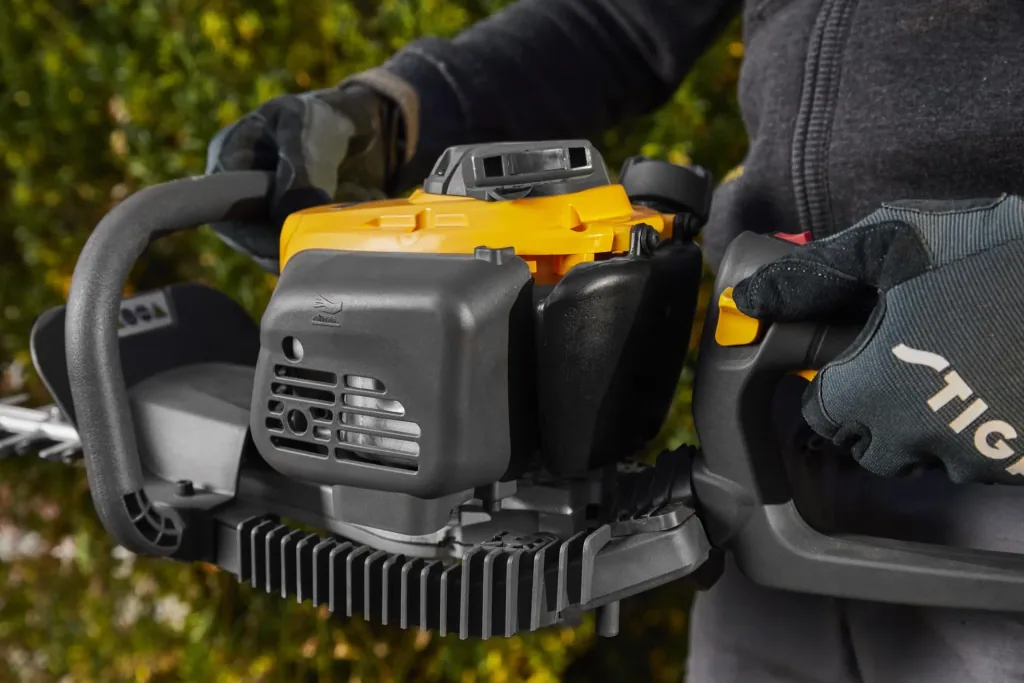 Petrol hedge trimmer HT 525