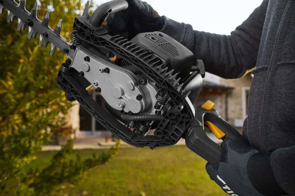 Petrol hedge trimmer HT 525