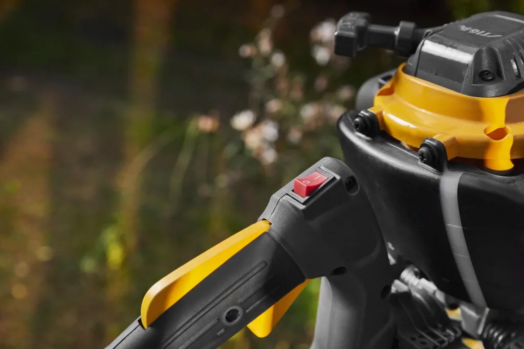Petrol hedge trimmer HT 525