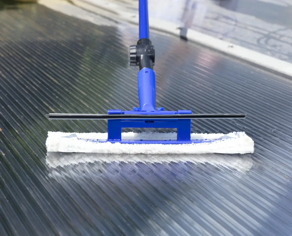 Telescopic window wiper, with dirt scraper, 3.88 m