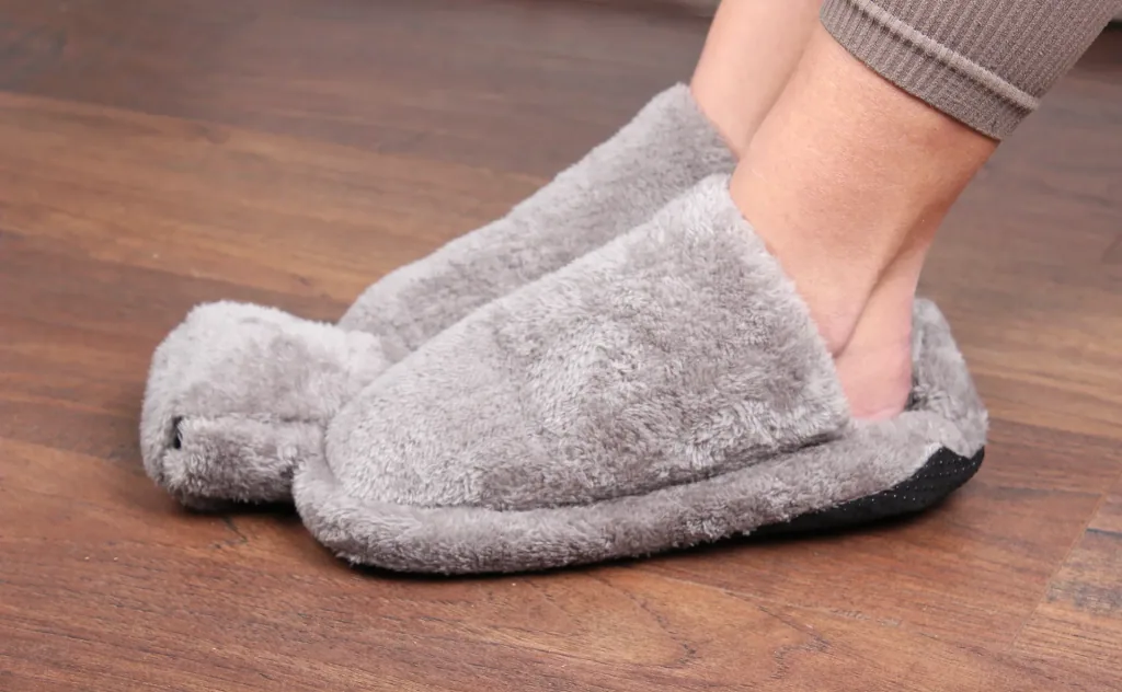 Foot warmer including hot water bottle, grey