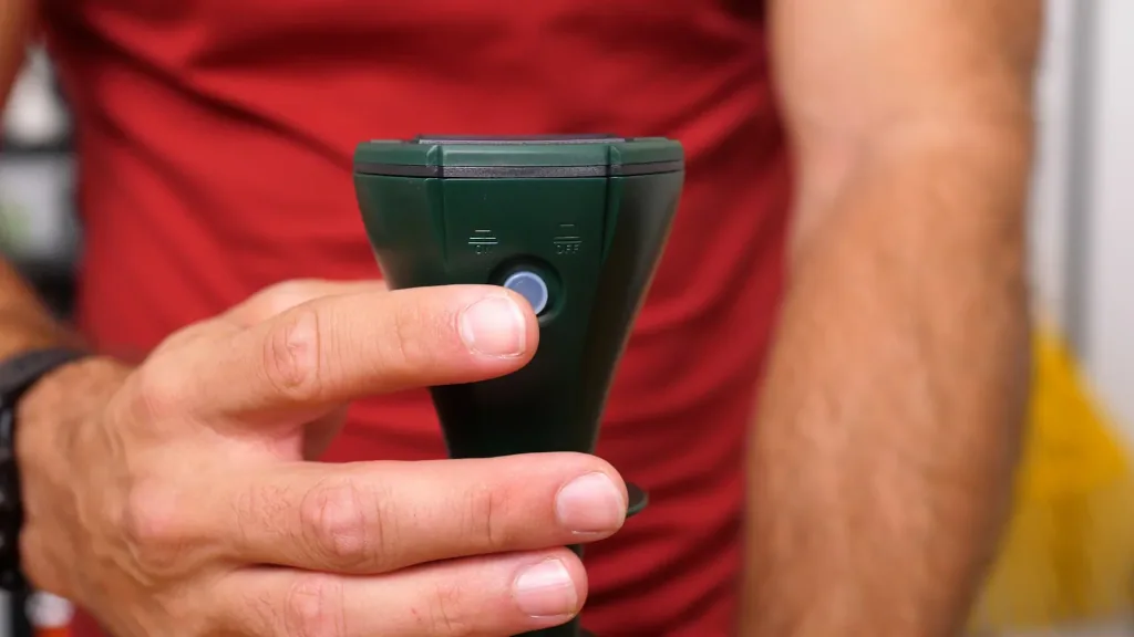 Solar mole repeller "3 modes"
