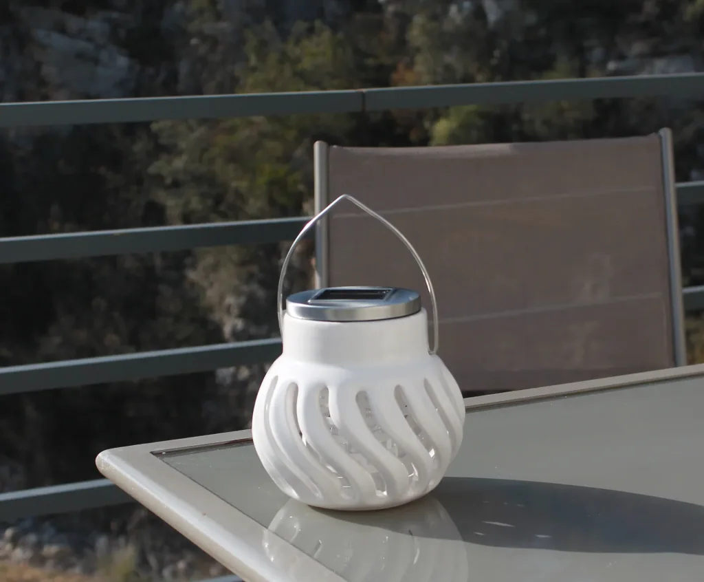 Anti-mosquito lantern with solar