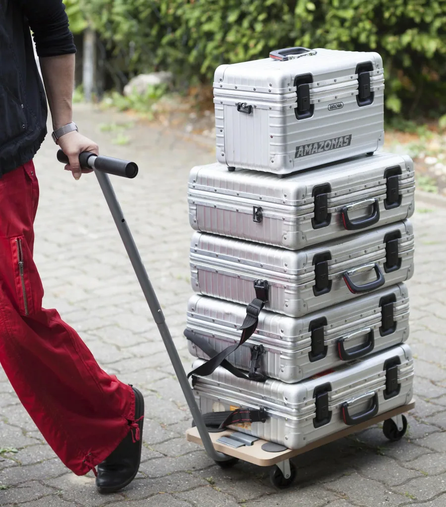 Furniture moving dolly