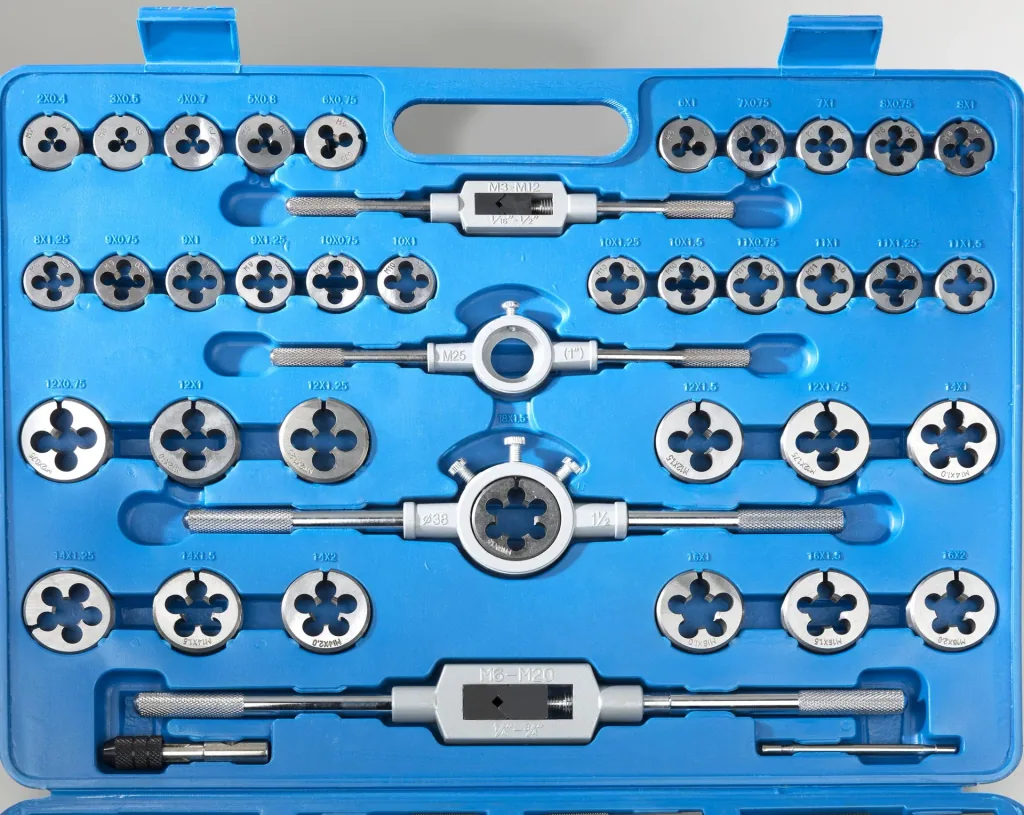 Thread cutting set M2 - M18, 110 pieces