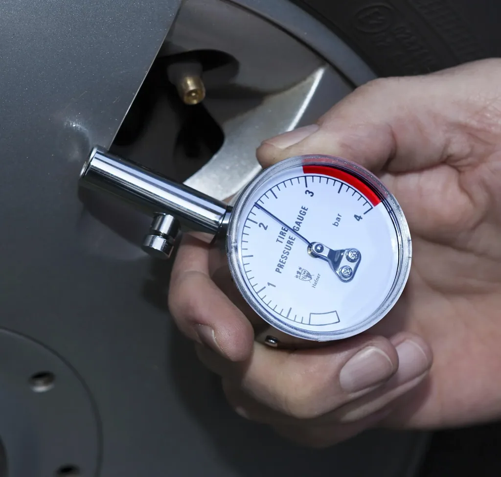 Tire pressure gauge