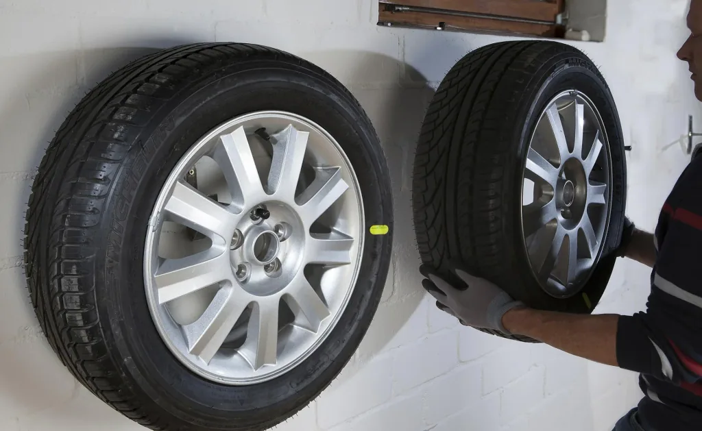 Car tire universal holder set of 4