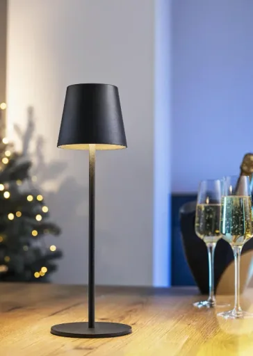 LED battery table lamp