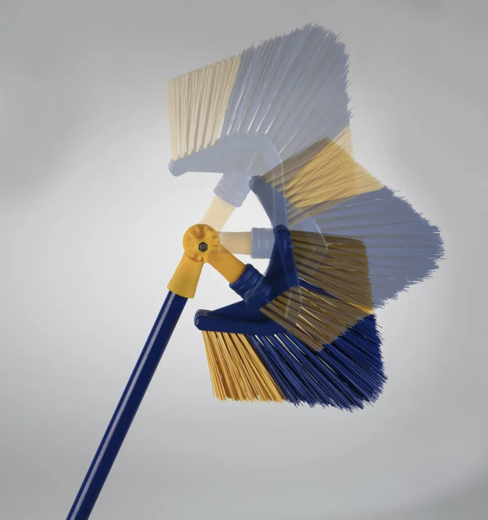Telescopic broom - ideal for gutter cleaning