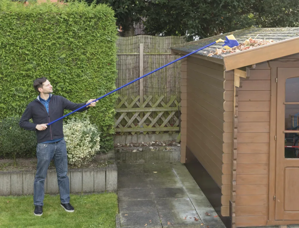 Telescopic broom - ideal for gutter cleaning