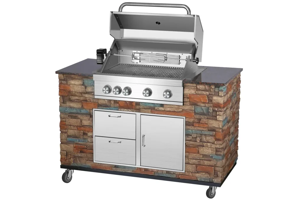 Outdoor Built-In Grill Kitchen