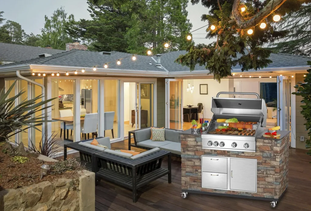 Outdoor Built-In Grill Kitchen
