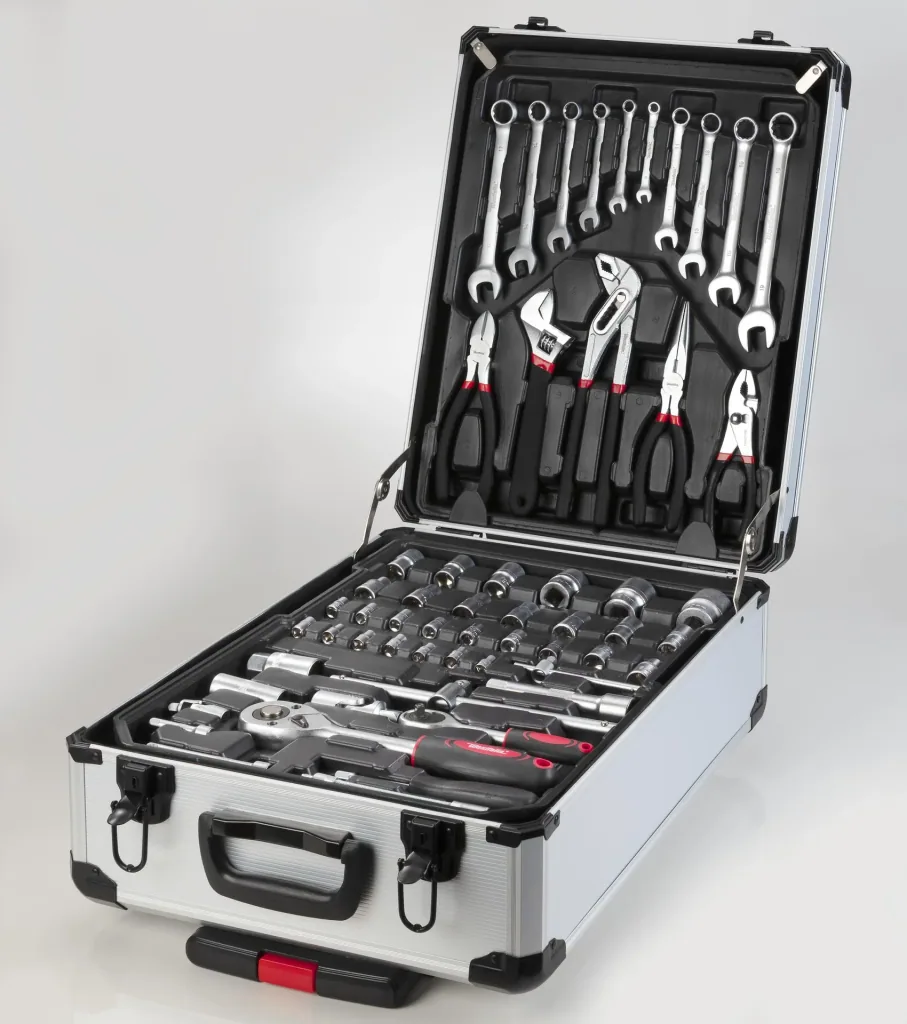 Tool case on wheels, equipped, 186 pieces