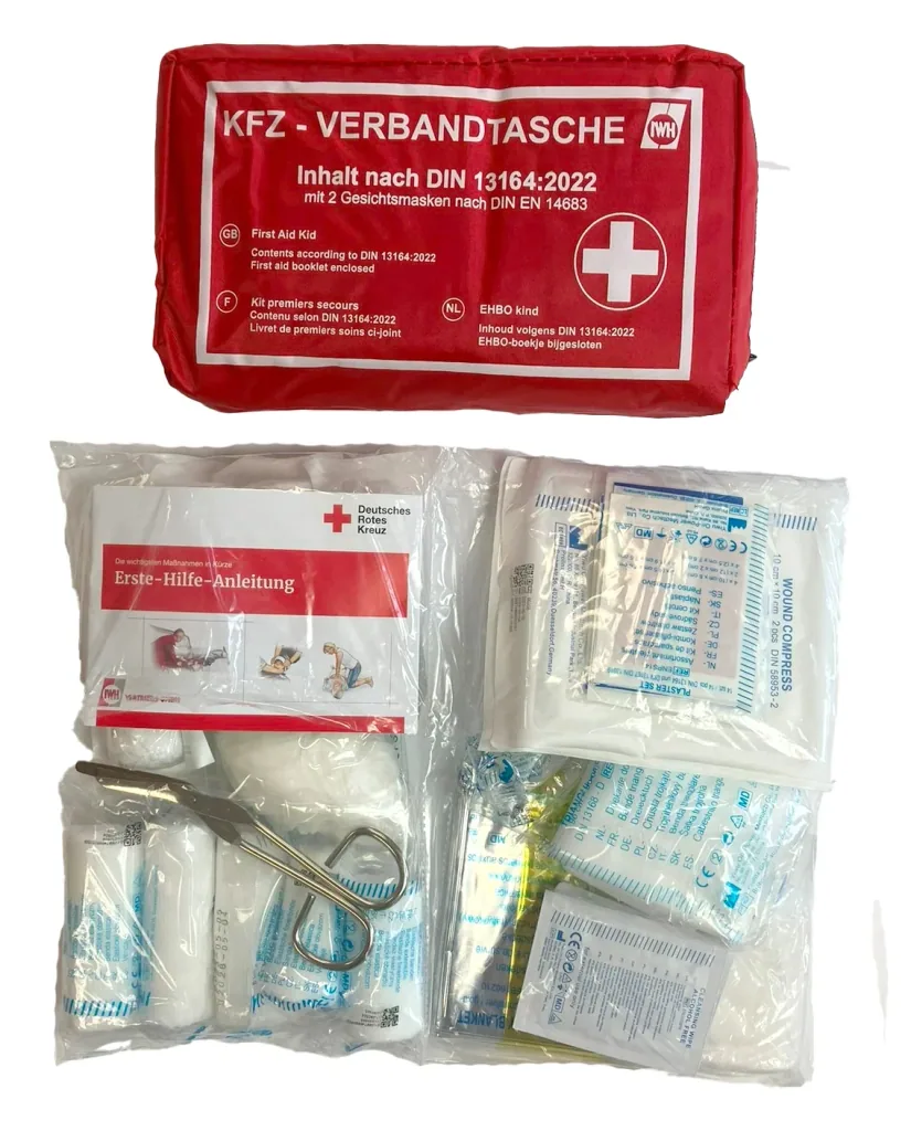 Car first aid kit "red" DIN 13164:2022