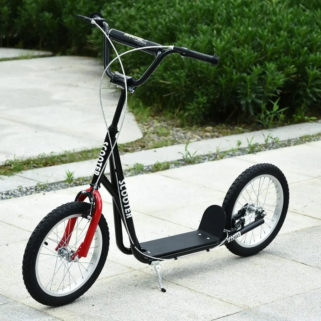 Children's scooter with handbrake
