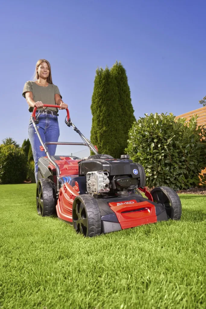 Petrol lawn mower Premium 523 SP-B