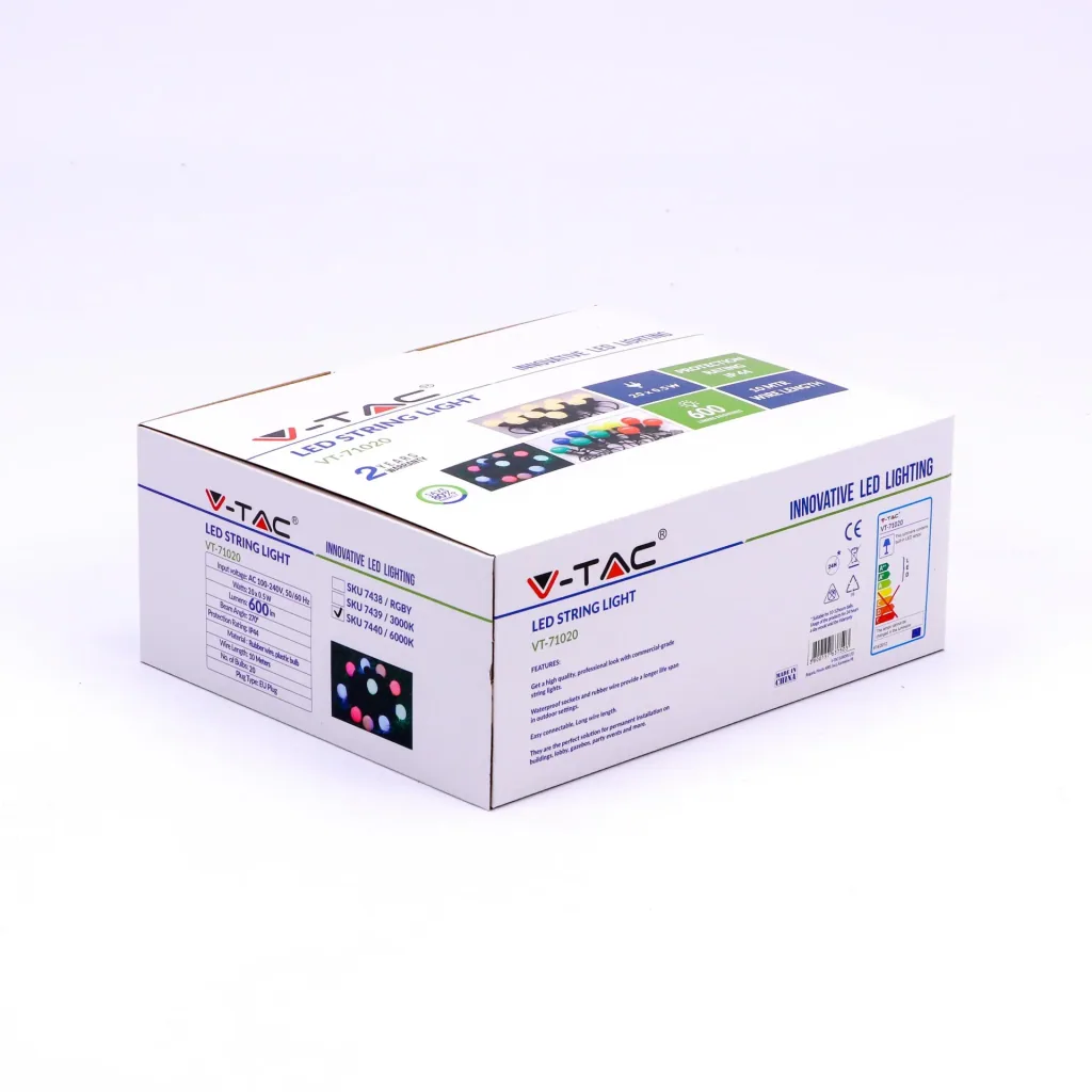 10-meter LED cable with plug, including 20x 0.5W LED bulbs, 6000K daylight white, 600 lumens, IP44