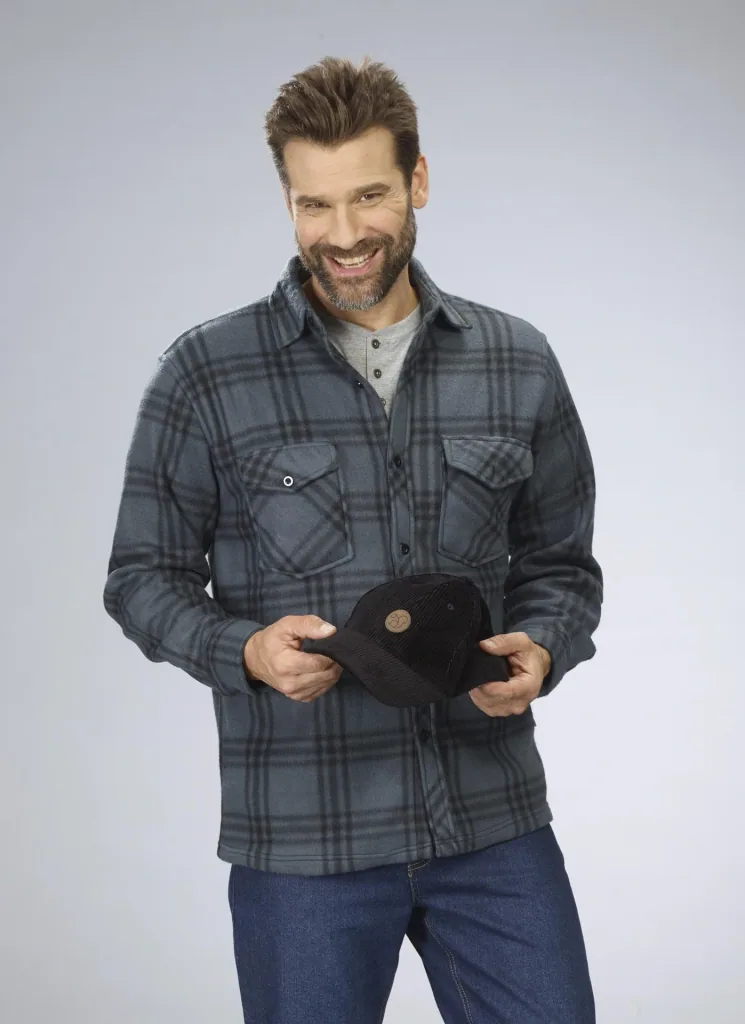 Cap made of wide corduroy, color black, one size