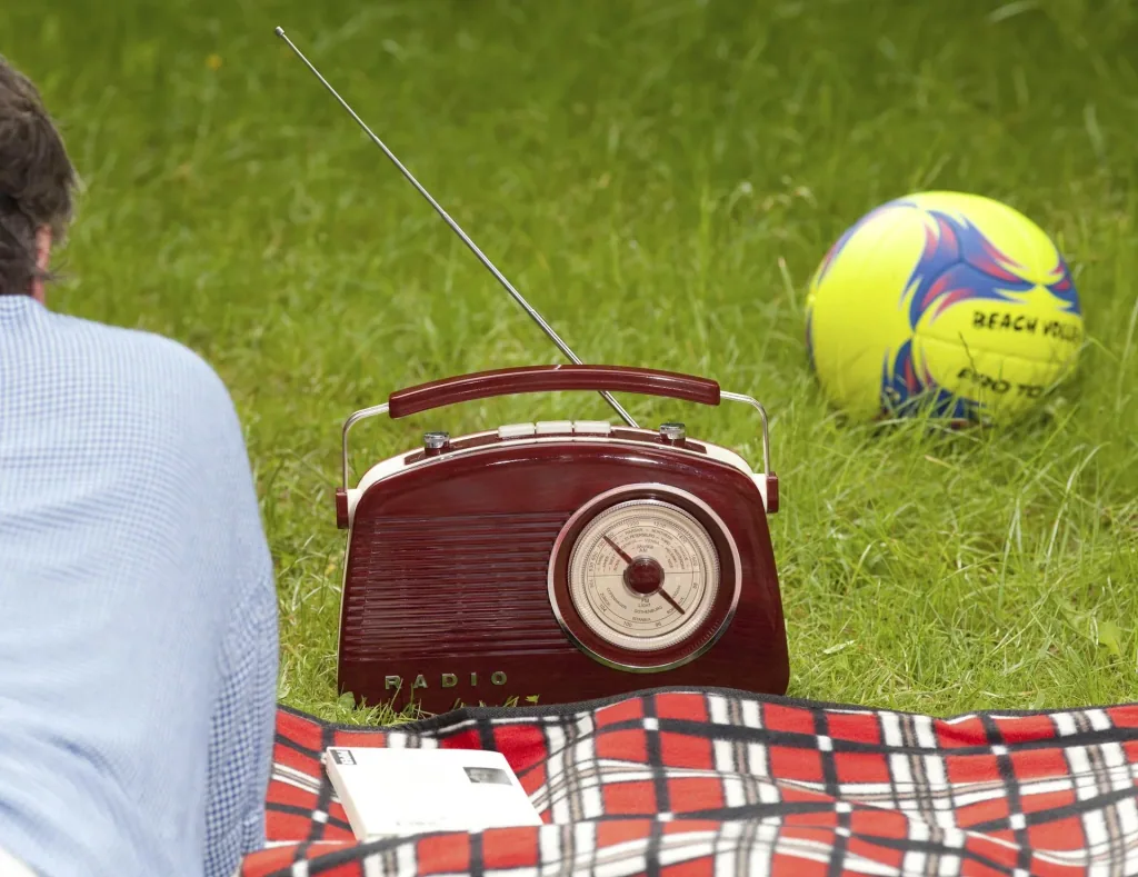 Large nostalgic portable radio