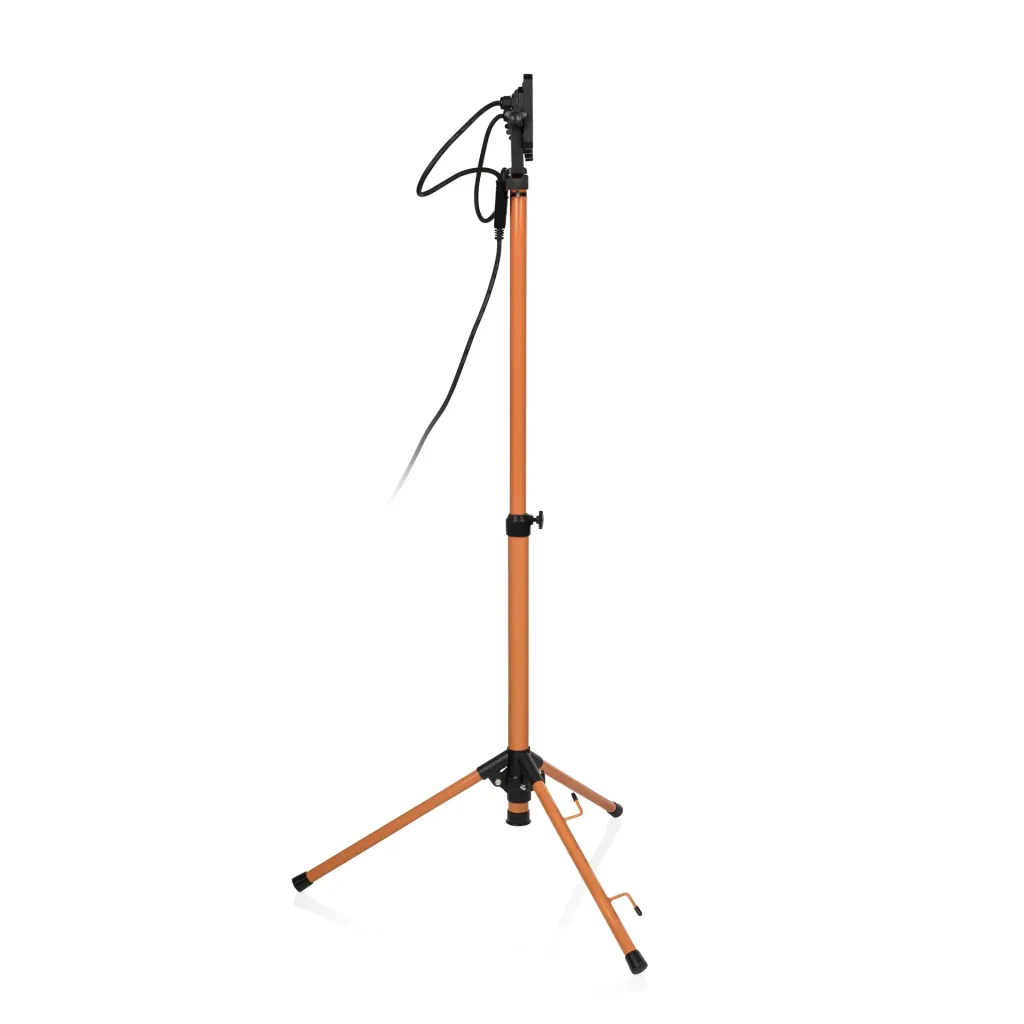LED double tripod floodlight with 2 x 10 watts
