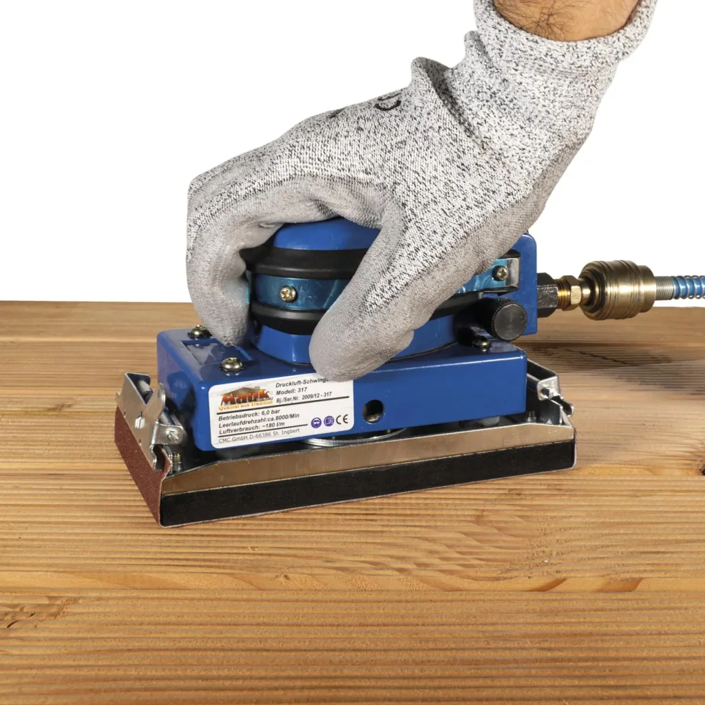Pneumatic orbital sander