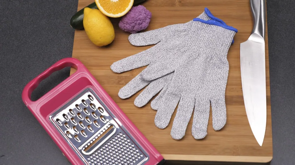 Cut protection gloves, set of 2, 1 pair, universal size