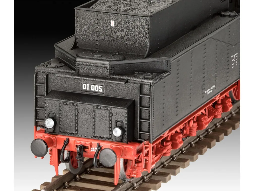 Model kit heavy express locomotive BR01 with tender
