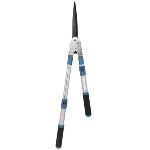 Telescopic hedge trimmer with serrated blade