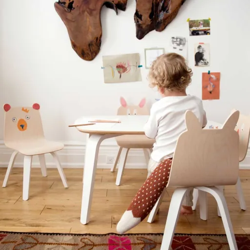 Oeuf children's chair bear walnut with white