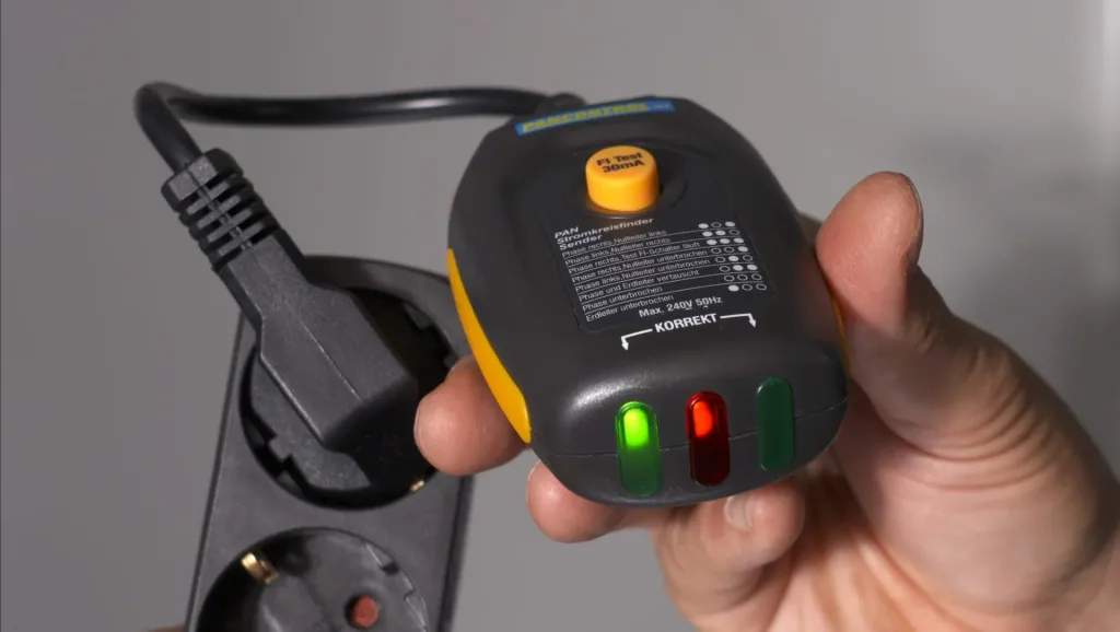 PAN electronic circuit finder and FI tester