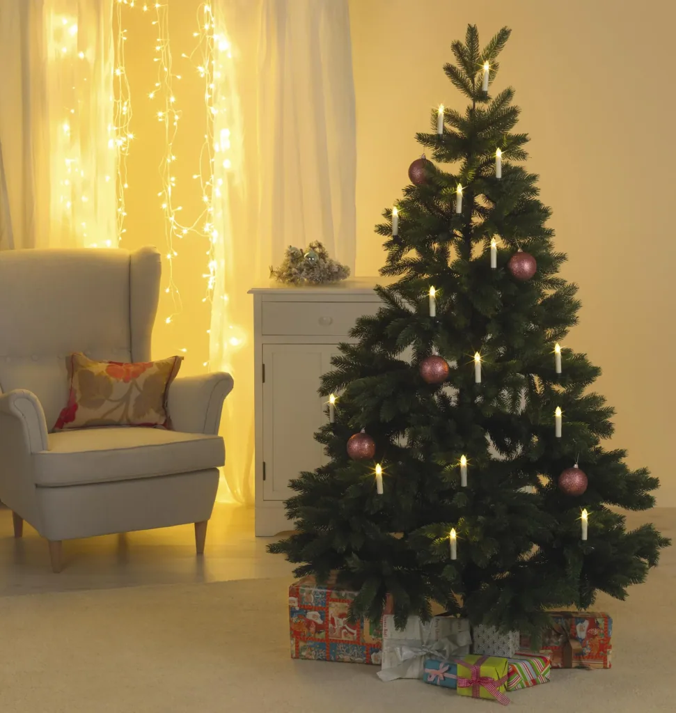 Wireless LED Christmas tree candles, cream-white, battery-operated, with clip holder and remote control, warm white, 16 pieces