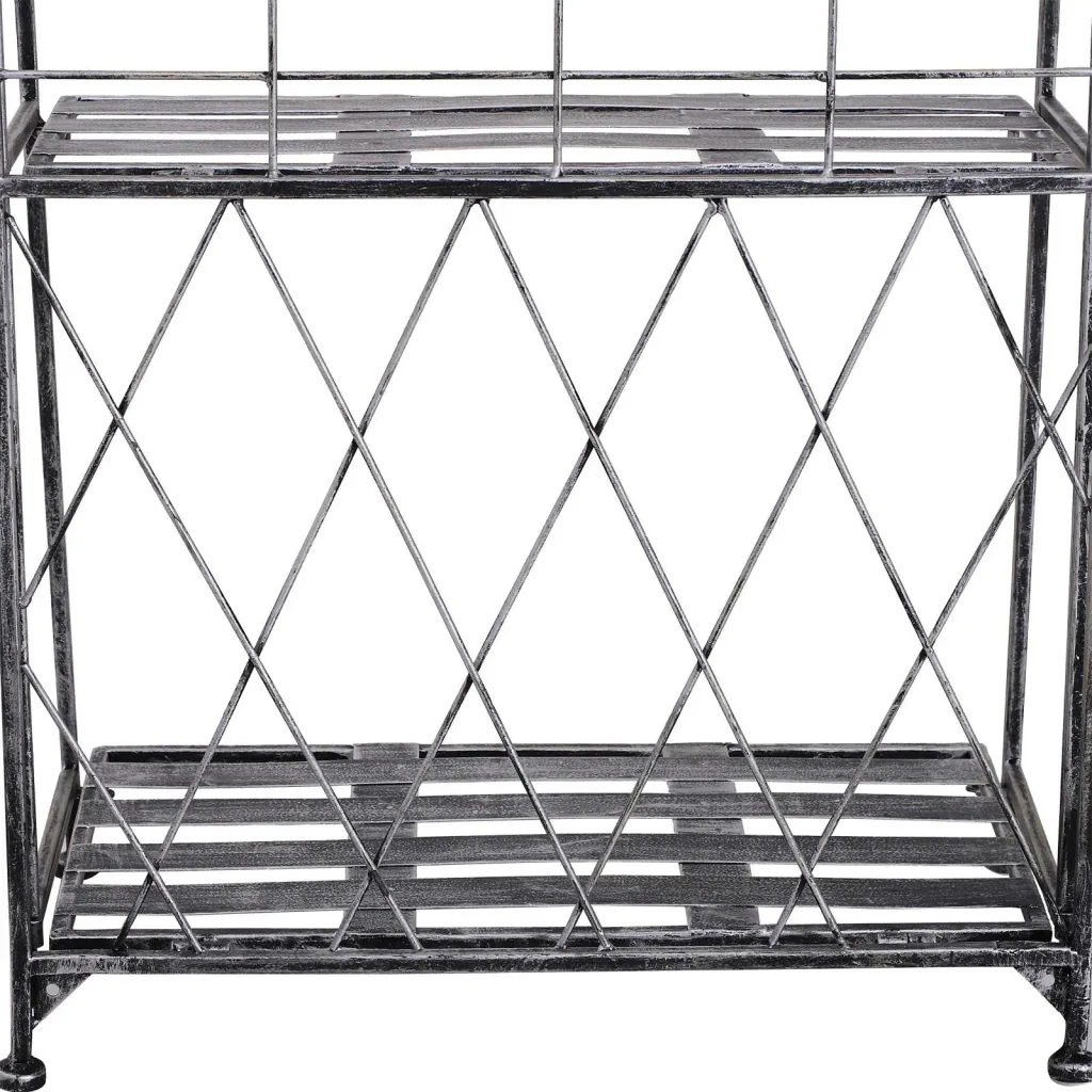 Plant shelf with 3 levels