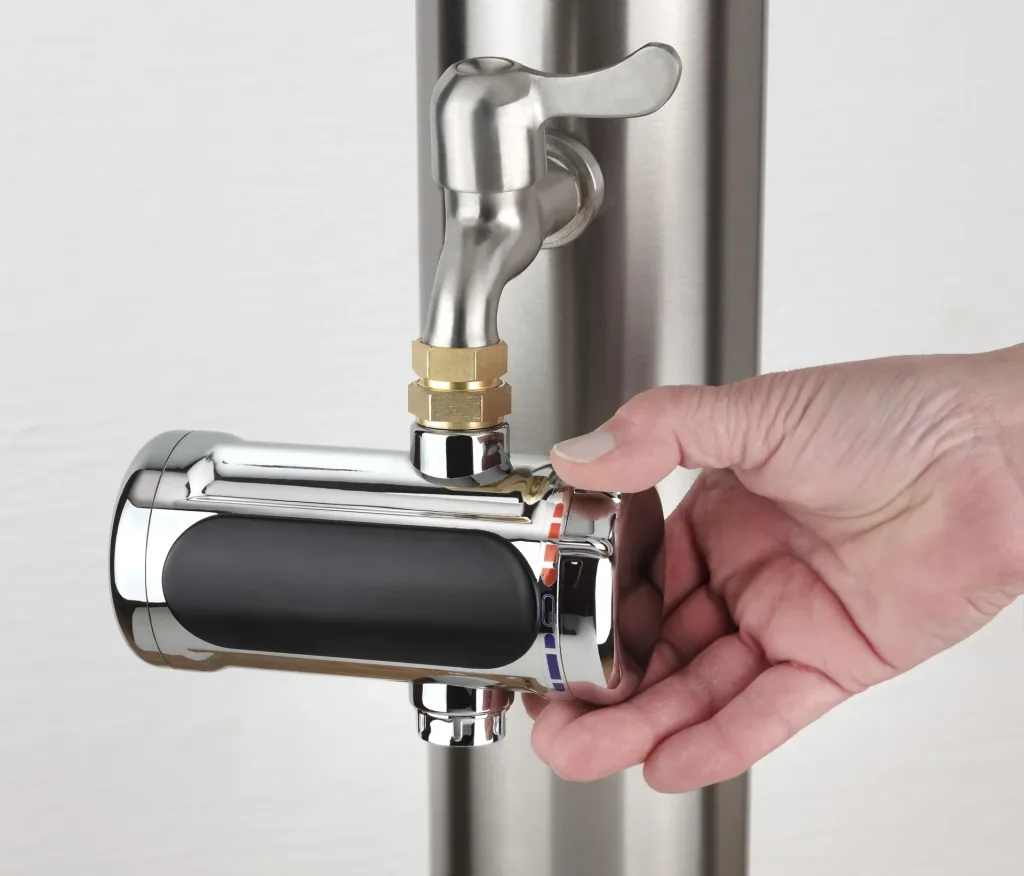 Instantaneous water heater for taps