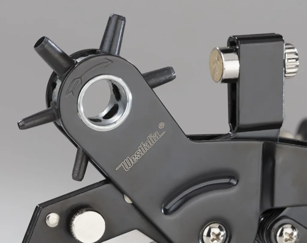 Hole punch and multifunctional scissors 2 in 1
