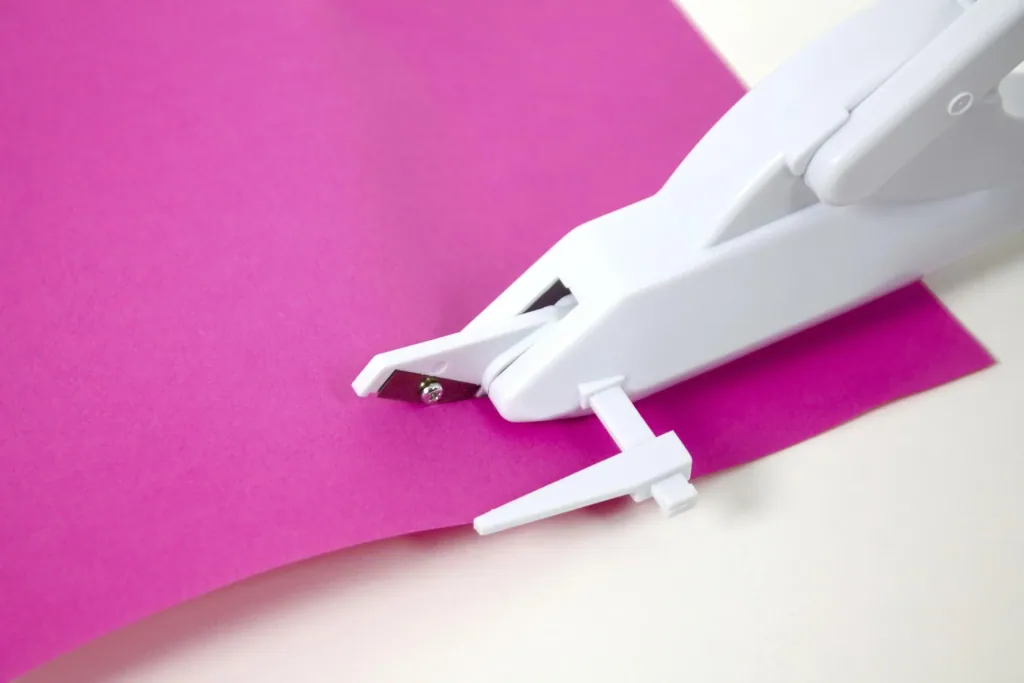 Automatic scissors