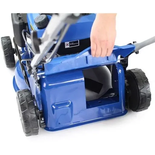 Self-propelled lawn mower with 139cc OHV four-stroke petrol engine 42cm