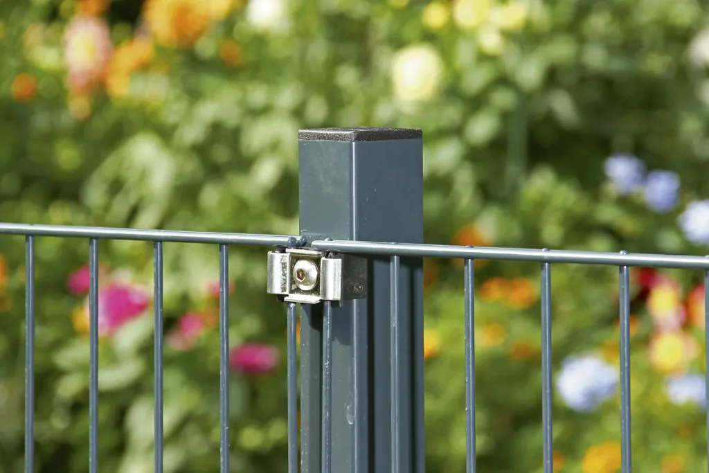 Double rod mesh fence complete set, green, height 80 cm, length 24 m