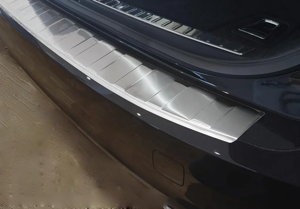 Stainless steel loading sill protector for Volvo V90 Cross Country, built from 2016>