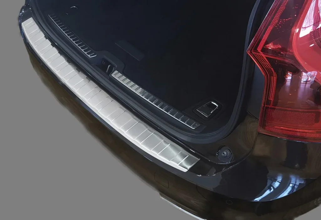 Stainless steel loading sill protector for Volvo V90 Cross Country, built from 2016>