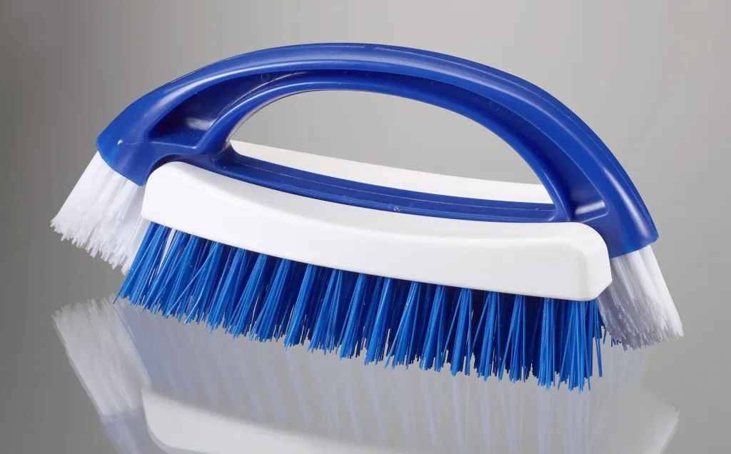 2-in-1 grout/tile brush
