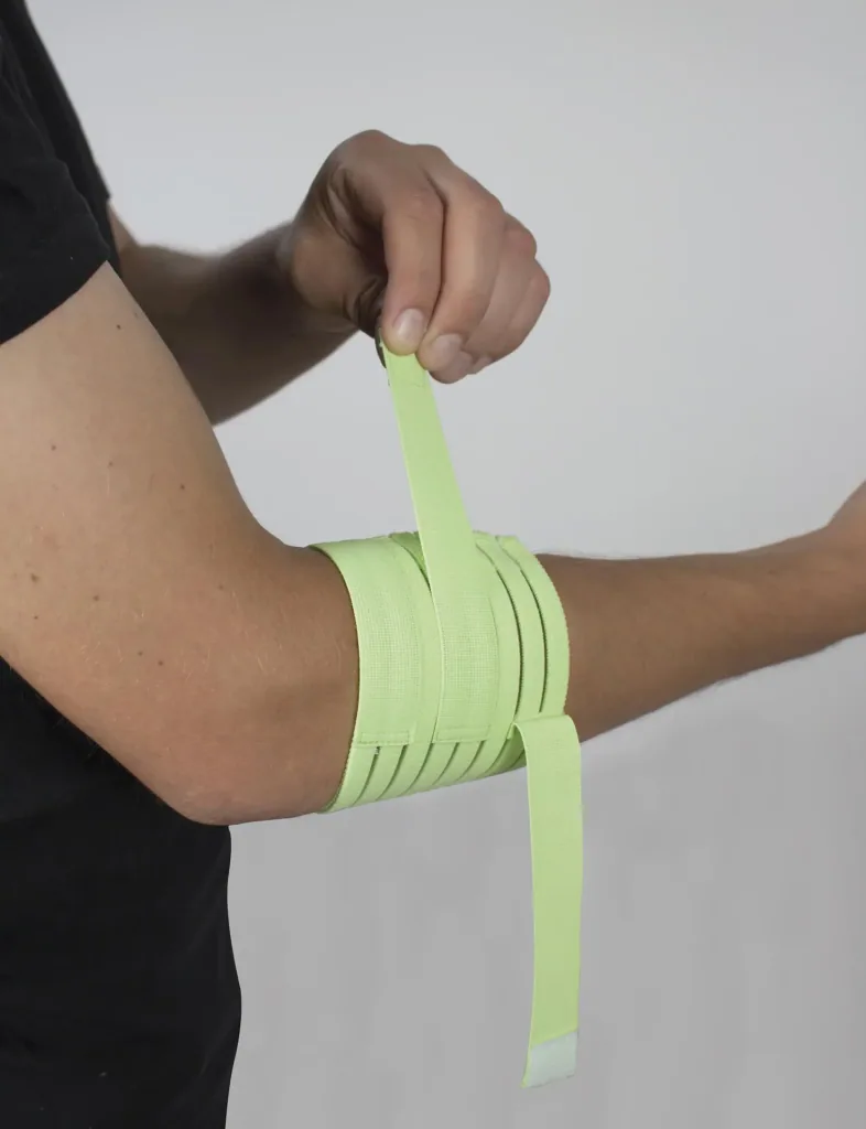 Elbow support made from recycled plastic
