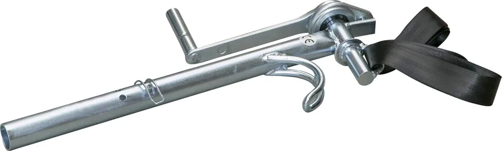 Front foot winch, with belt, for hoof trimming crush