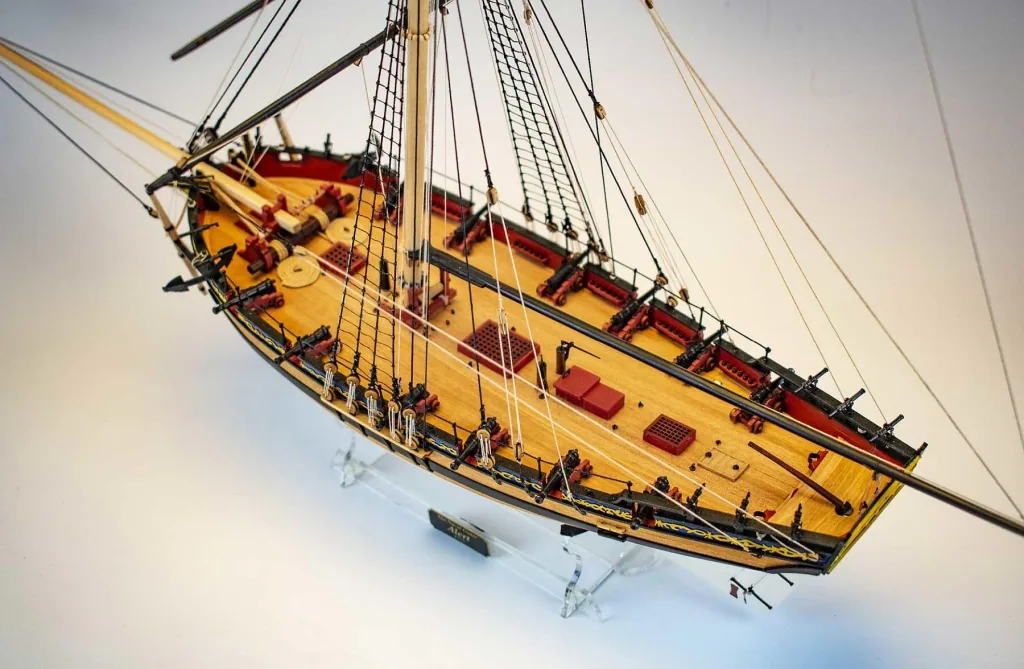 HM Cutter Alert 1777 kit in 1:64 scale