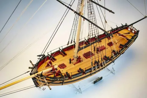 HM Cutter Alert 1777 kit in 1:64 scale