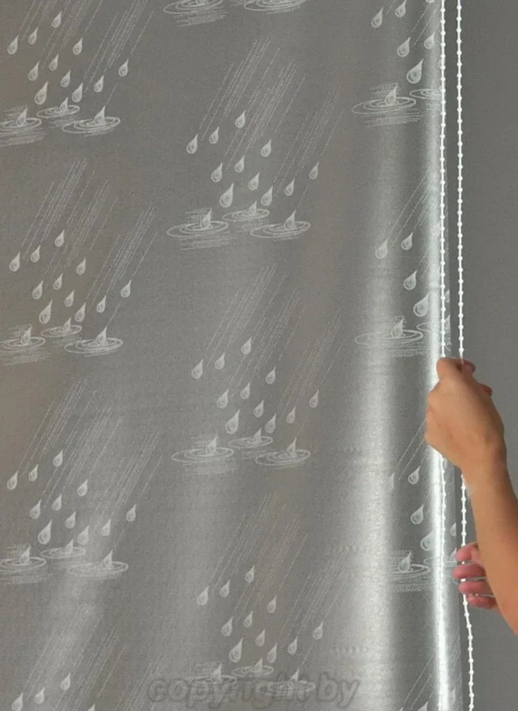 Cassette shower blind De Luxe "Drops white", 134 cm - side pull