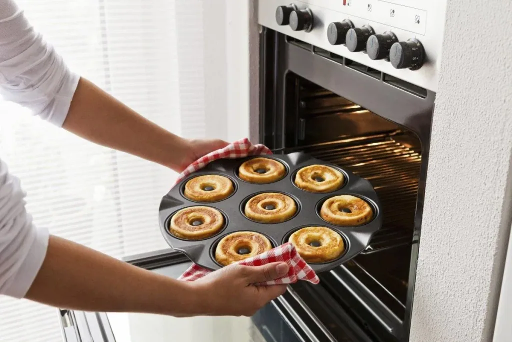 Apple fritter baking tray for 8 cakes, Ø 33 x 3 cm