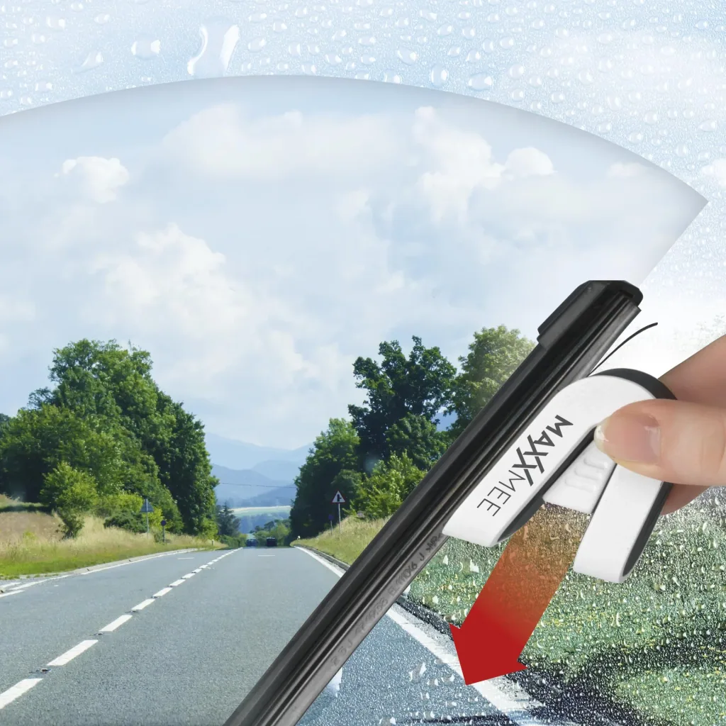 Windshield wiper cutter
