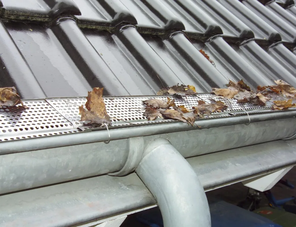 Stainless steel gutter guard 6 plates each 50 cm long/ 10 cm deep